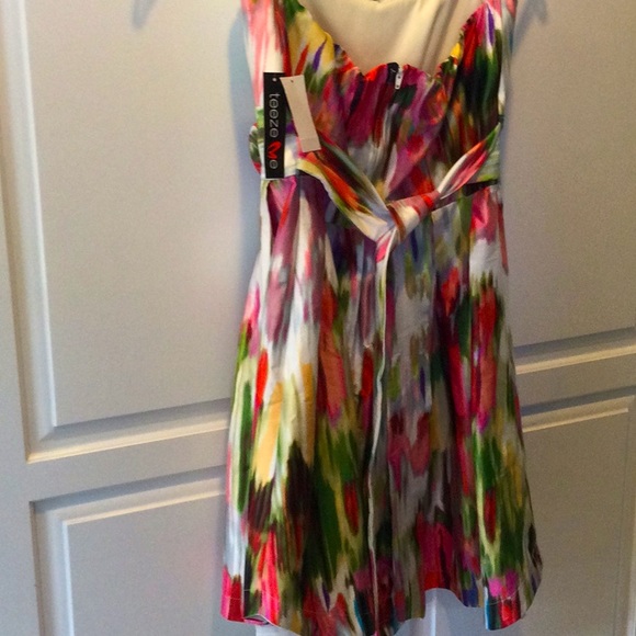 Prom dress by Teeze Me size 9 juniors. Pretty floral splash. Strapless. - Picture 3 of 9